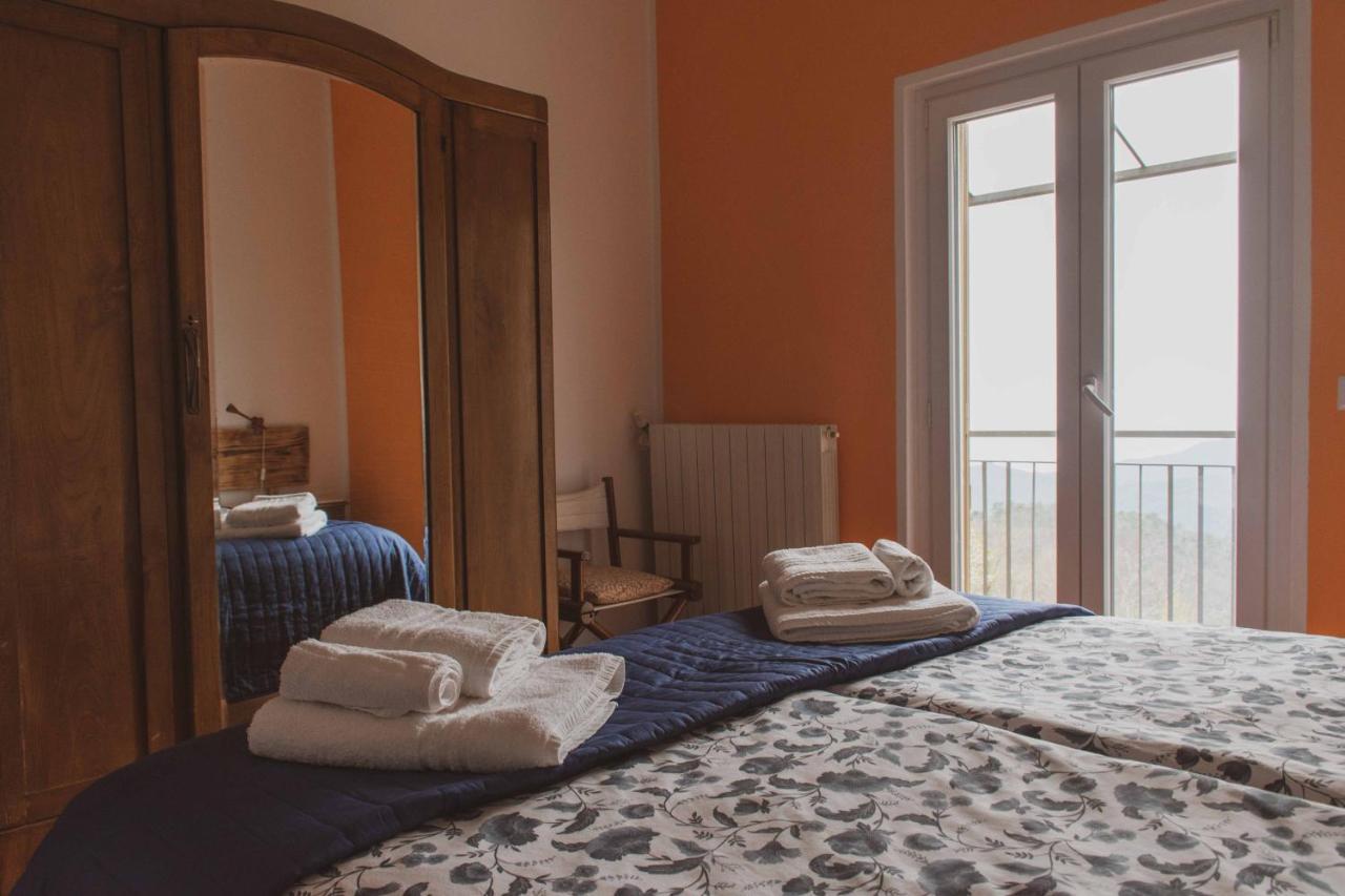 Bed And Breakfast Humus Sapiens Castiglione Chiavarese Buitenkant foto
